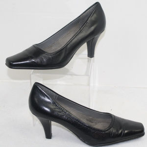 Classic Pump in amazing condition